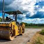 Las 5 maquinarias esenciales para la construcción vial en Paraguay